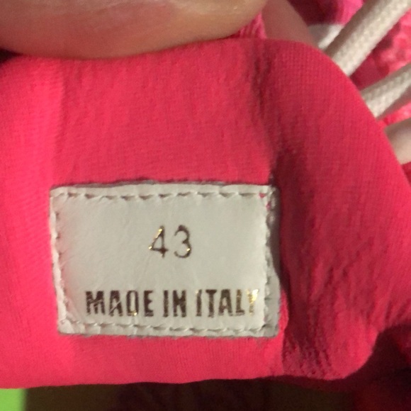 Versace - Picture 5 of 5